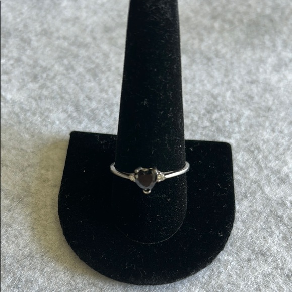 925 Sterling Silver Lab Created Onyx Heart Cubic Zerconia Ring - Picture 2 of 16